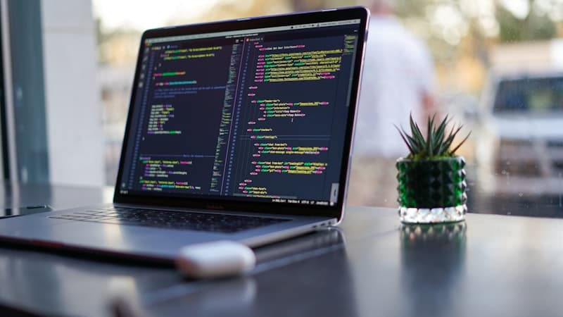 Tại sao nên dùng Tailwind CSS cho dự án?